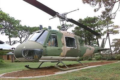 File:Hurlburt Field UH-1P Tail No 64-15493.jpg