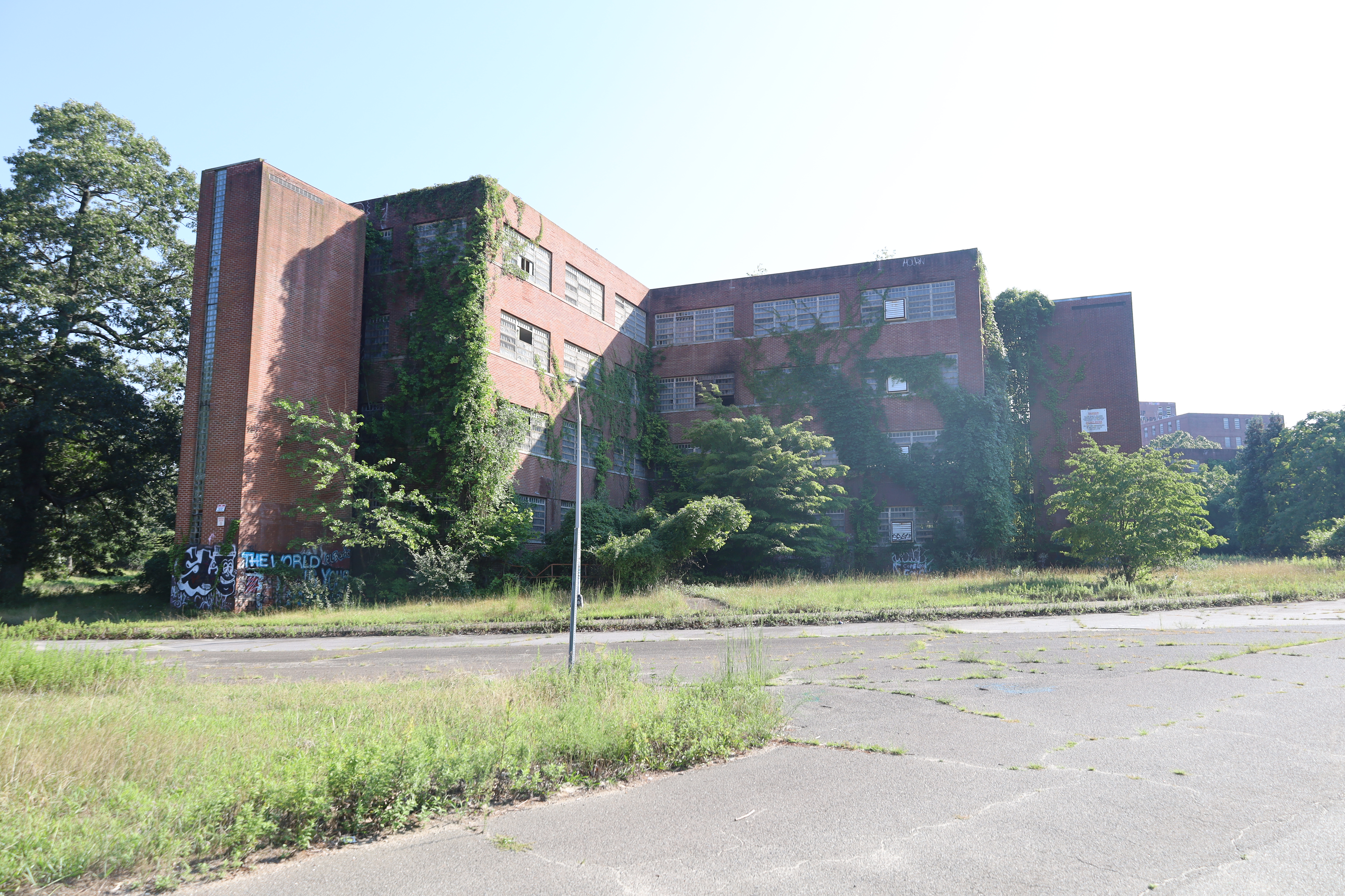 Kings Park Psychiatric Center Building 22 2021a.jpg. 