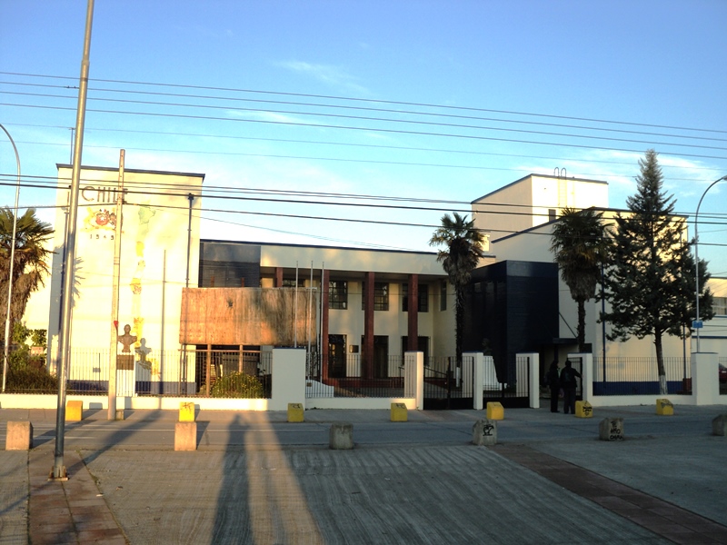 File:Liceo Bicentenario Valentín Letelier.JPG