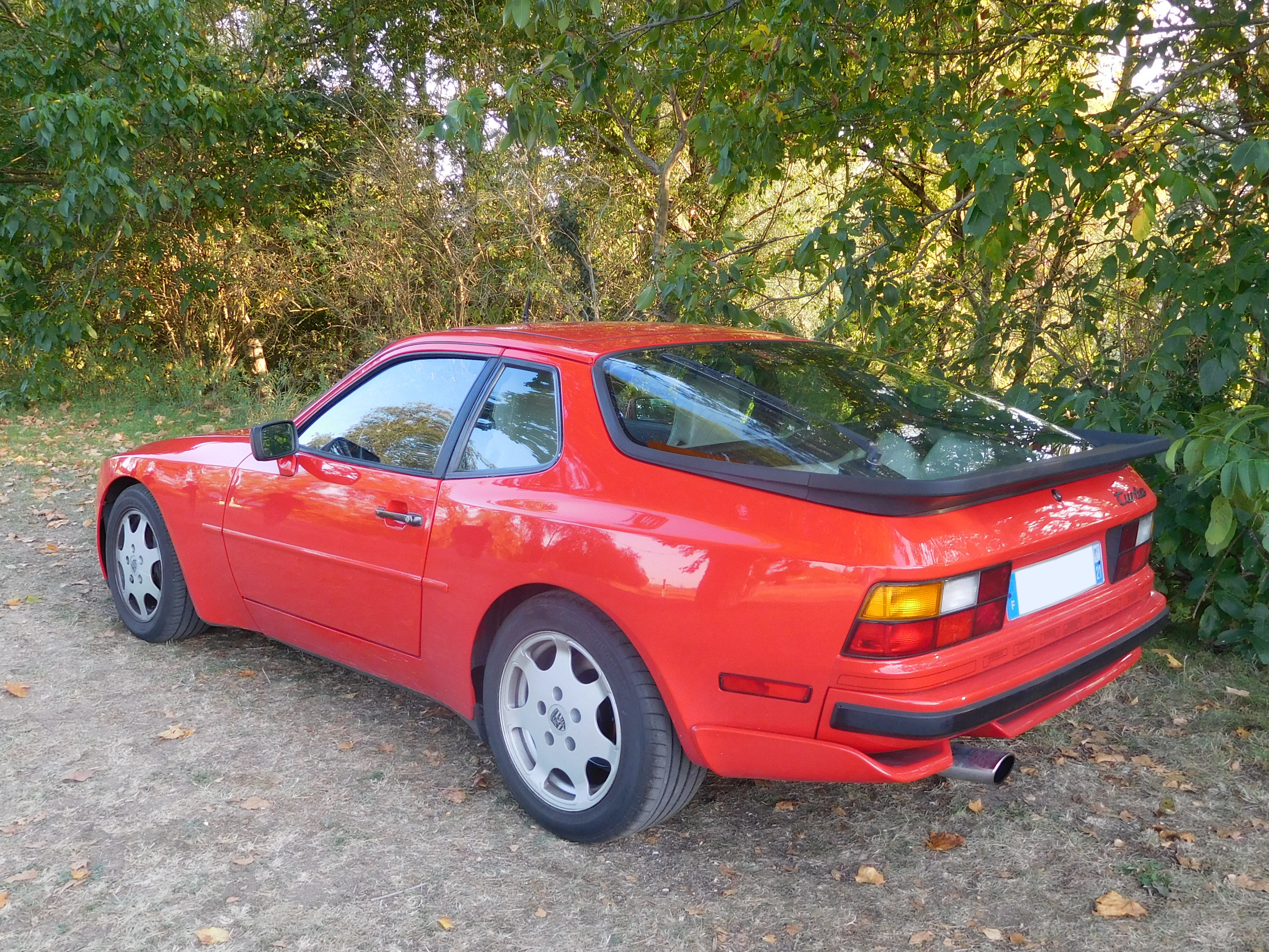 Porsche 944 РґРЅРёС‰Рµ