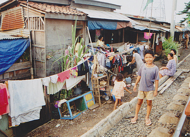 File:Slum in Jakarta Indonesia.jpg