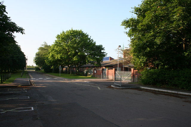 File:The School Gates - geograph.org.uk - 824815.jpg