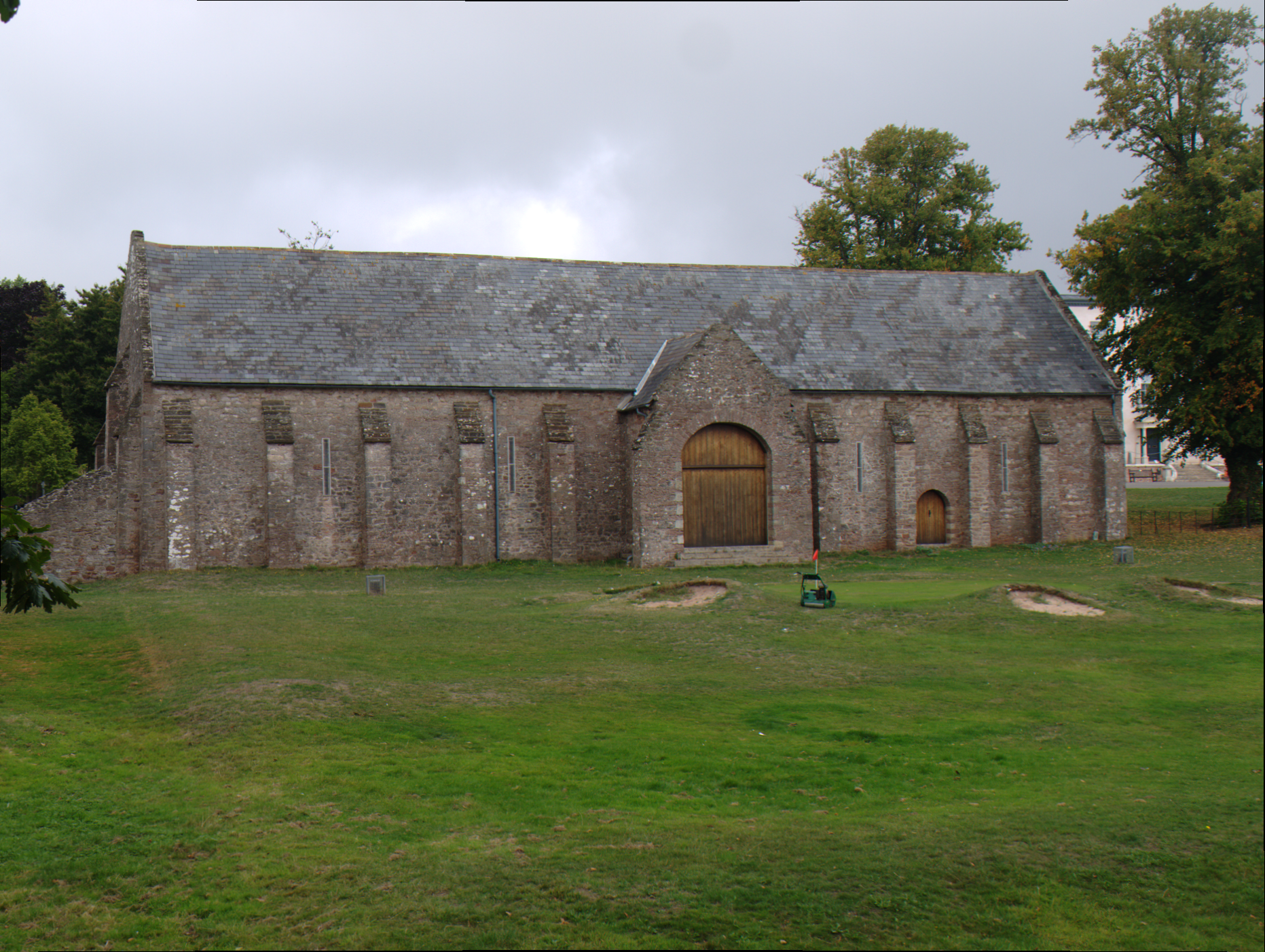 File Torre Abbey Spanish Barn E Png Wikimedia Commons