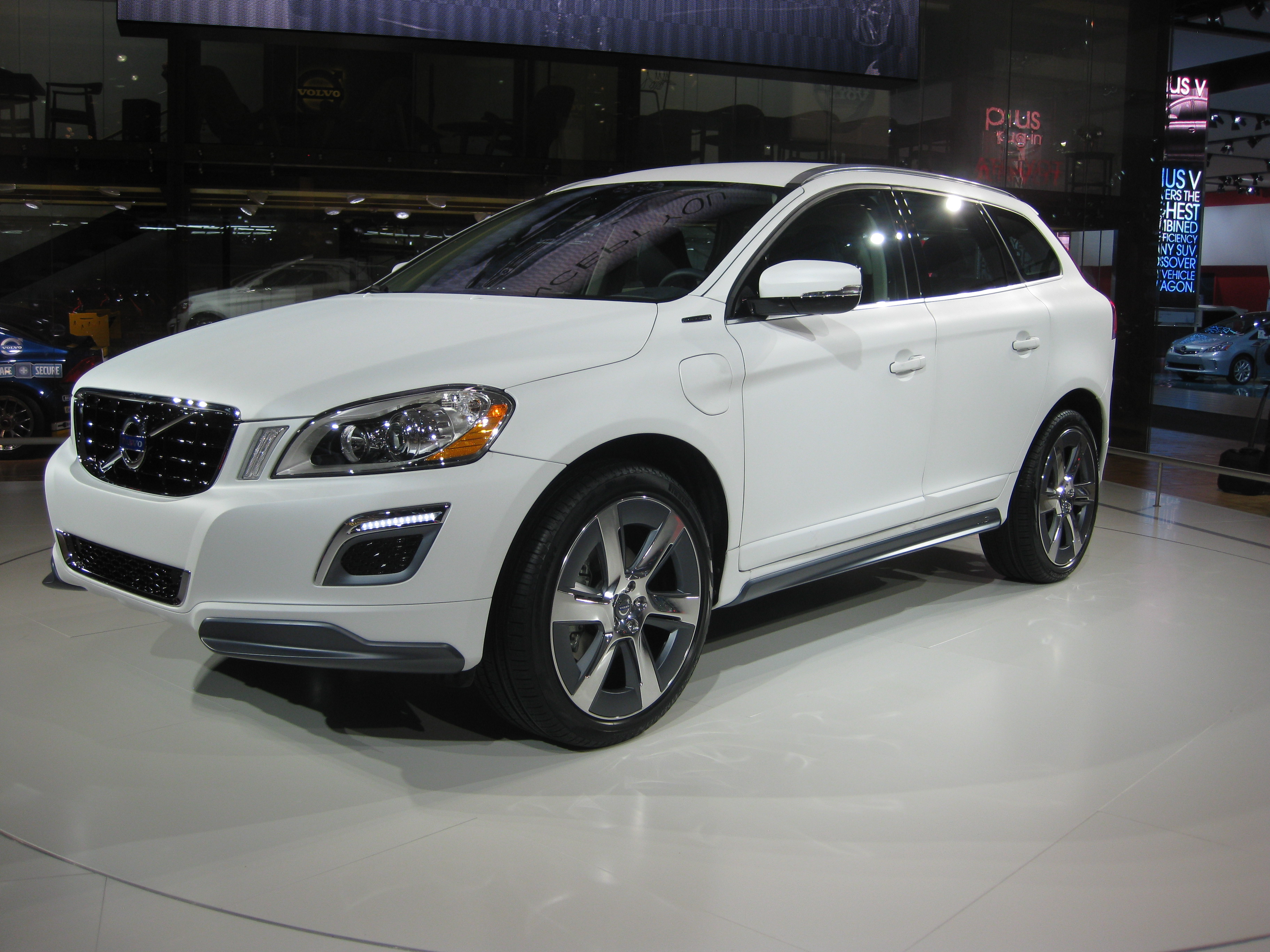 Volvo xc60 Plug in Hybrid Concept