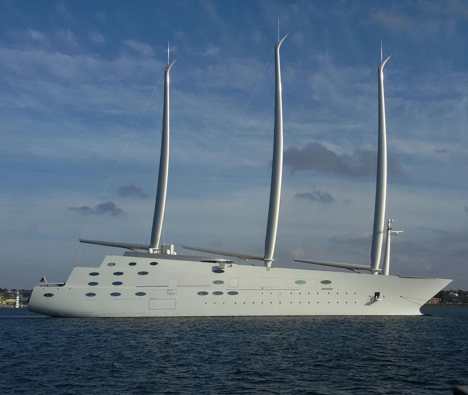 Building the largest sailing yacht in the world.