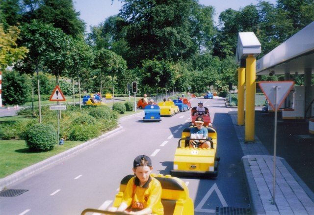 File:Windsor , Legoland Driving School - geograph.org.uk - 1250166.jpg