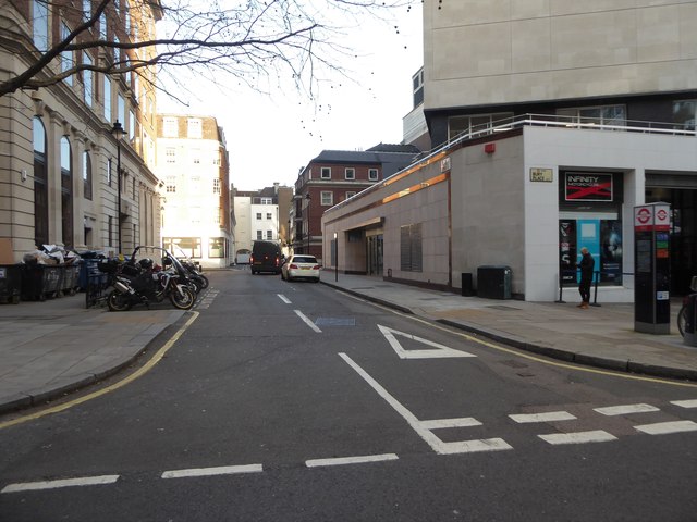 File:A walk from Clerkenwell to Piccadilly (155) - geograph.org.uk - 6076843.jpg