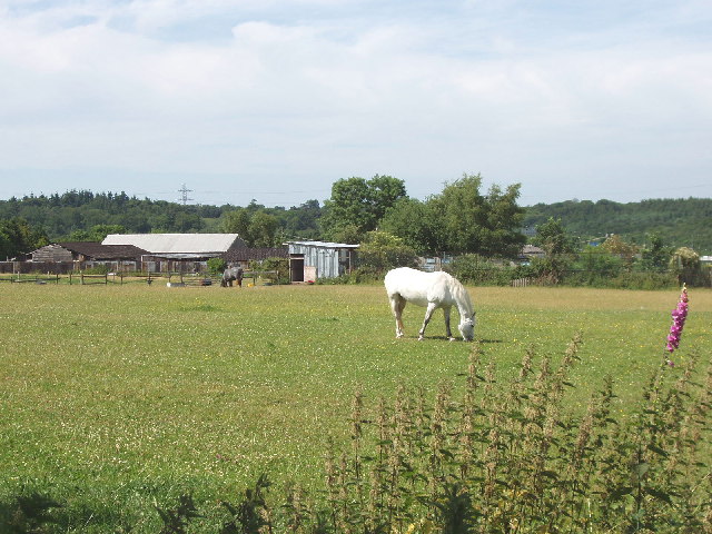 File:Alderbourne Farm near Fulmer - geograph.org.uk - 20386.jpg