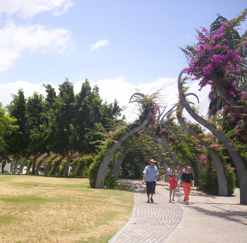 Denton Corker Marshall's Grand Arbour (South Bank Parkland…