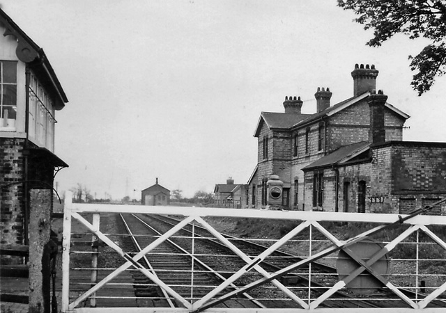 Beckingham railway station