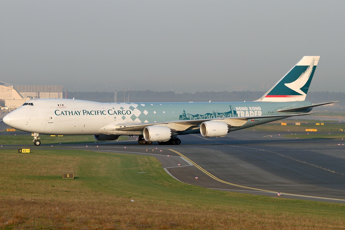 Airway cargo. Cathay Pacific Airlines аварийная посадка. Cathay Pacific Airways. Cathay Pacific Airways Pilots.