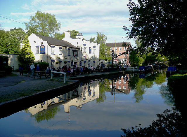 File:Canal, pub and mill at Audlem, Cheshire - geograph.org.uk - 1330902.jpg