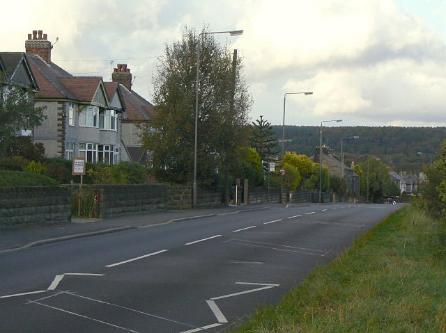 File:Chesterfield Road, Matlock - geograph.org.uk - 1522583.jpg