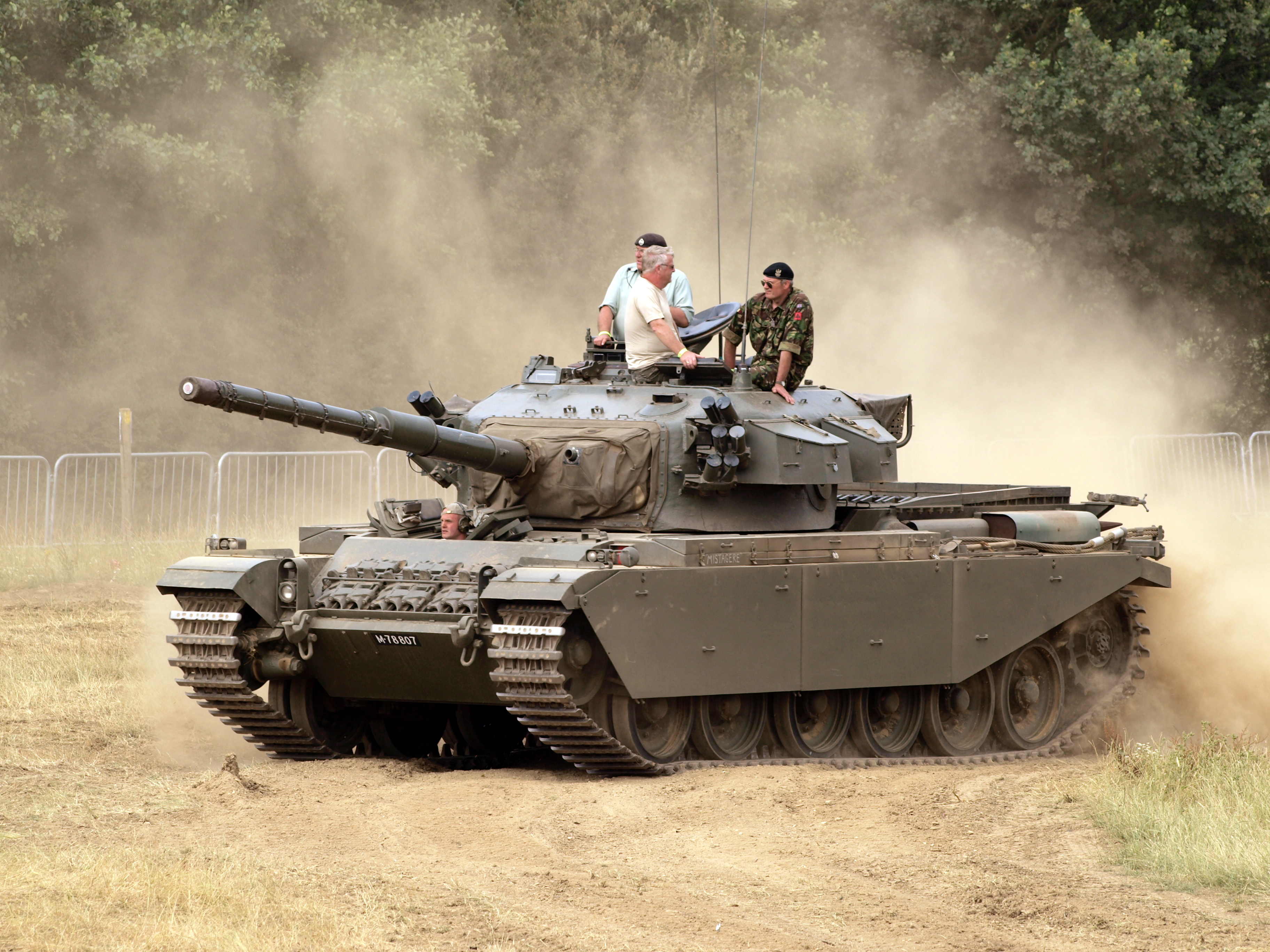 Танки без людей. Танк Чифтен. MBT Chieftain. Chieftain MK.5. Центурион танк.