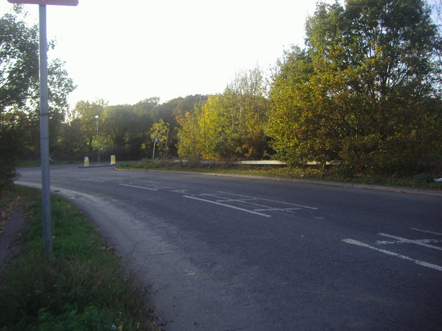 File:Clayton Road, Claygate - geograph.org.uk - 1553973.jpg