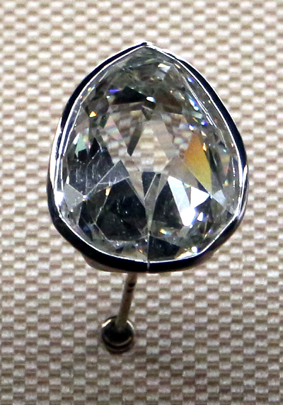 classic diamond pendant