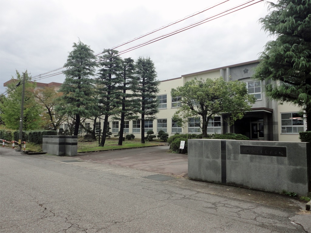 File Fujikoshi Tech High School Jpg Wikimedia Commons