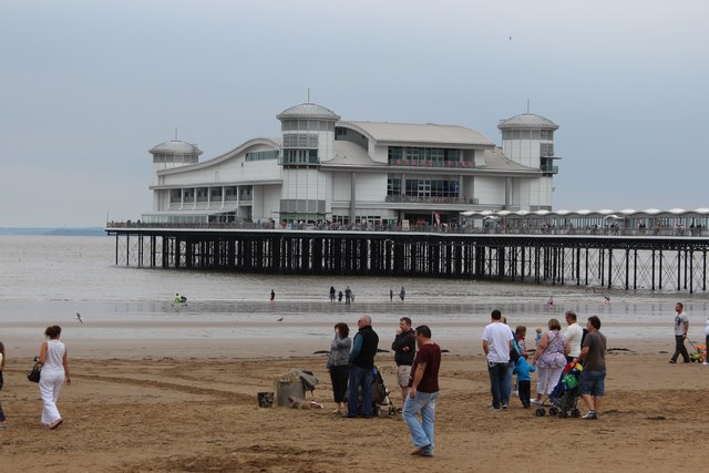 File:Grand Pier, Weston-super-Mare - geograph.org.uk - 3664214.jpg