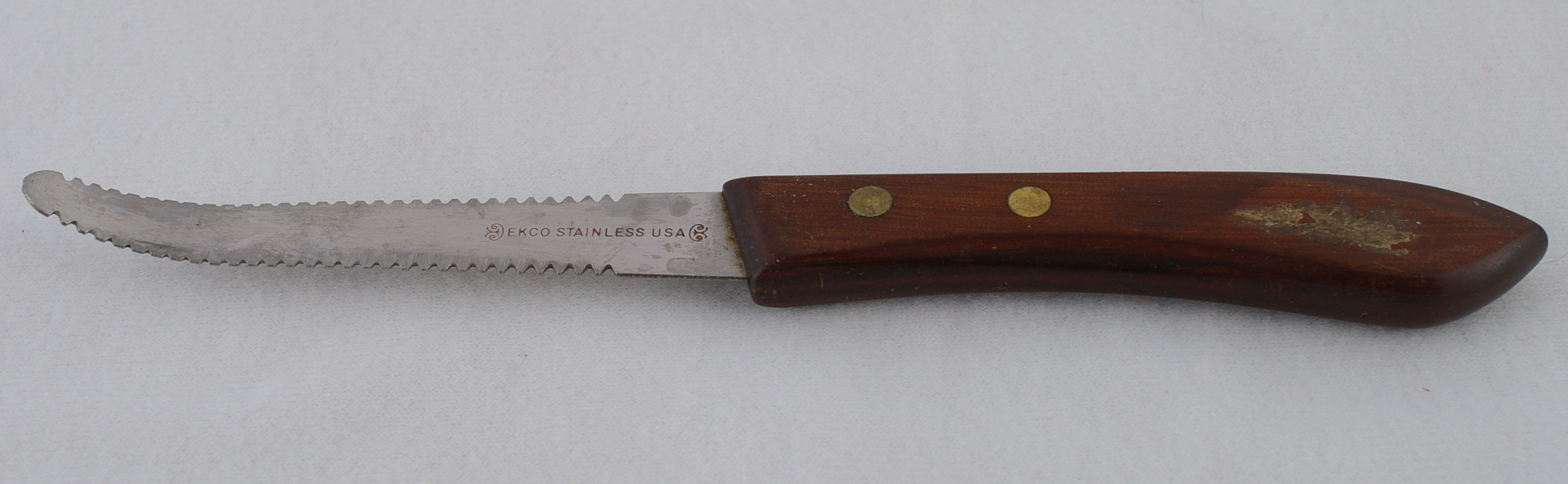 https://upload.wikimedia.org/wikipedia/commons/f/f0/Grapefruit_knife.jpg