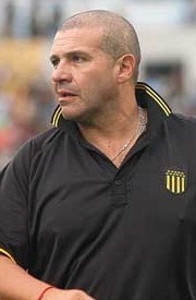 Хулио Рибас en Penarol.jpg