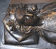 Královna Eleonora (detail bronzového náhrobku)