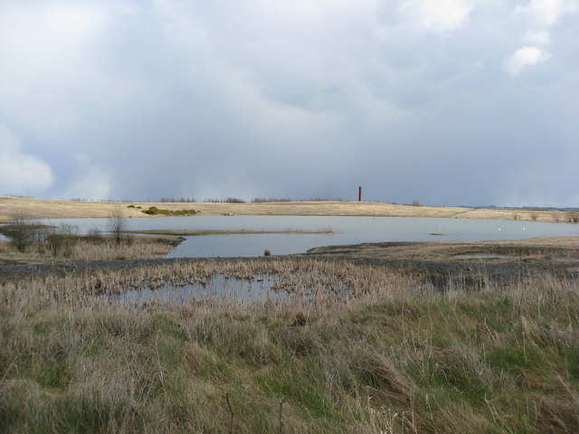 Pleasley Pit Country Park - Lake and Chimney View - geograph.org.uk - 813314