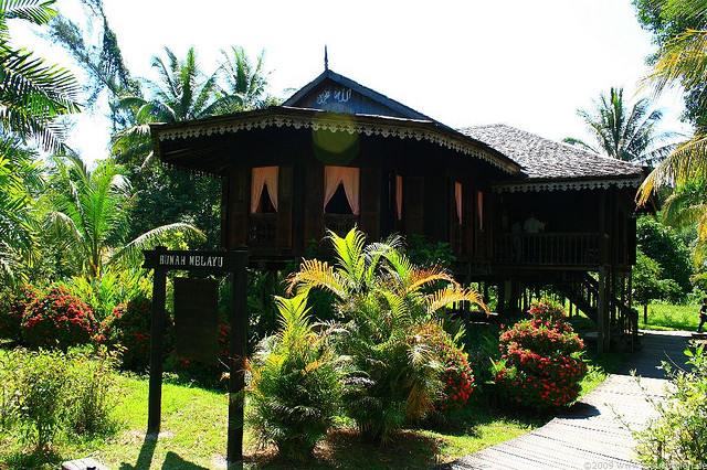 File:Sarawak.traditional.home.jpg