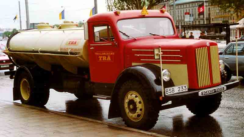 File:Scania-Vabis L64 E Tanker 1953.jpg