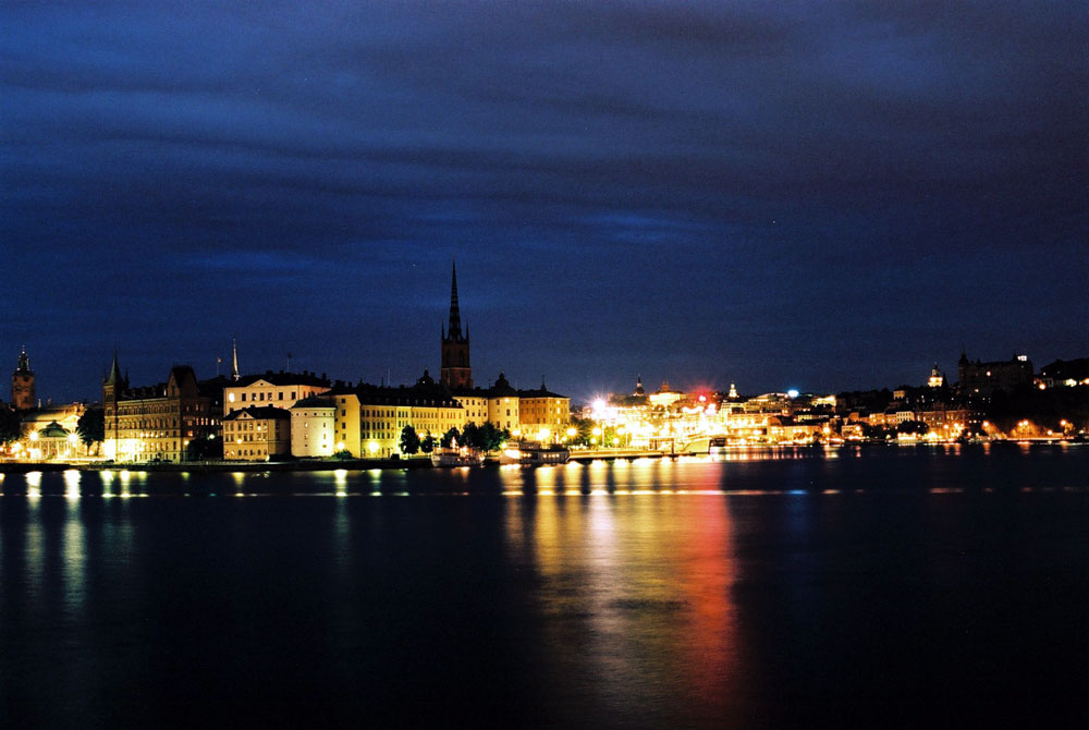 Stockholm-at-night.jpg