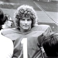 <span class="mw-page-title-main">Tom Skladany</span> American football player (born 1955)