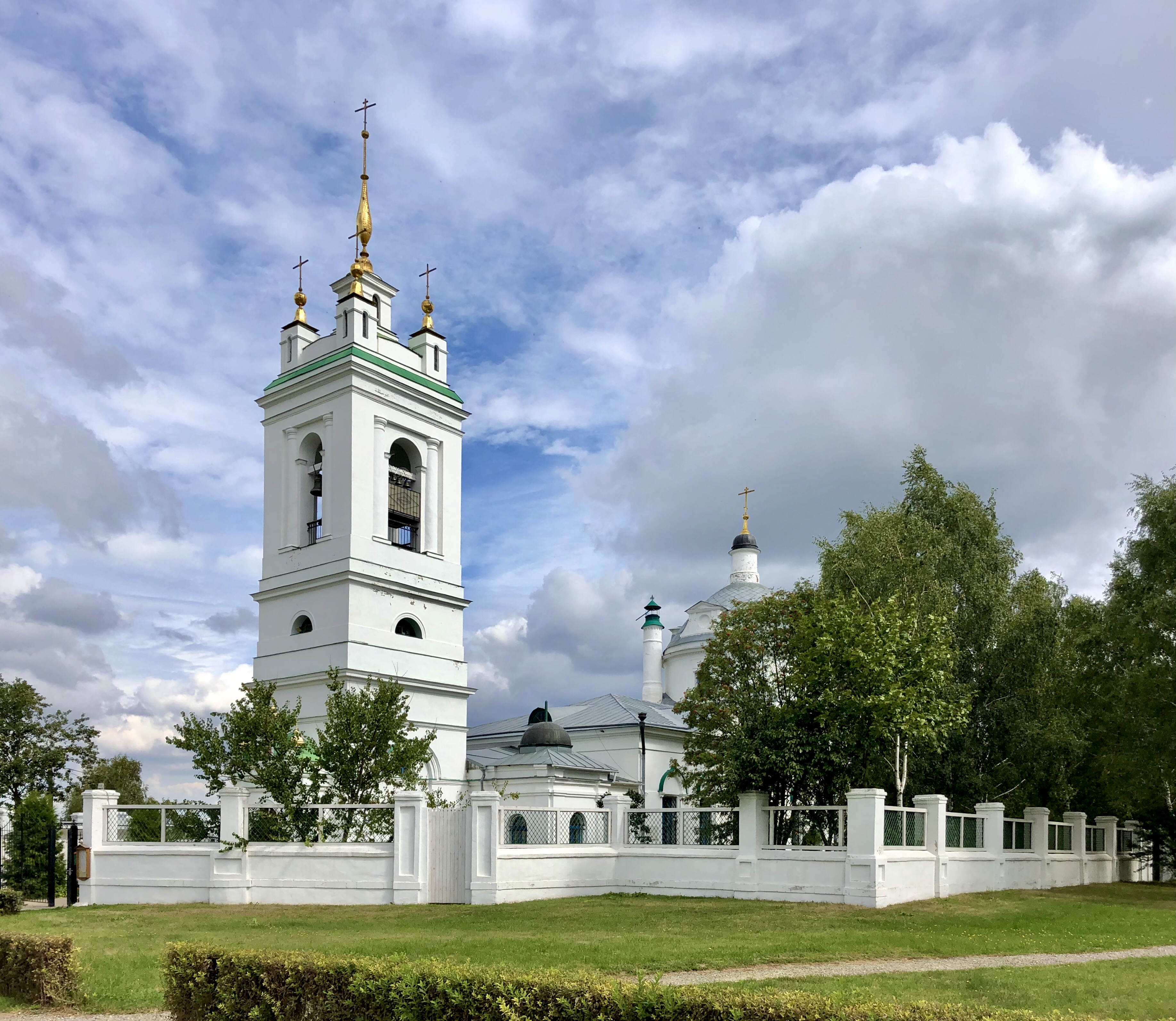 Константиново церковь. Казанская Церковь Константиново. Казанская Церковь Дмитров. Константиново мужской монастырь.