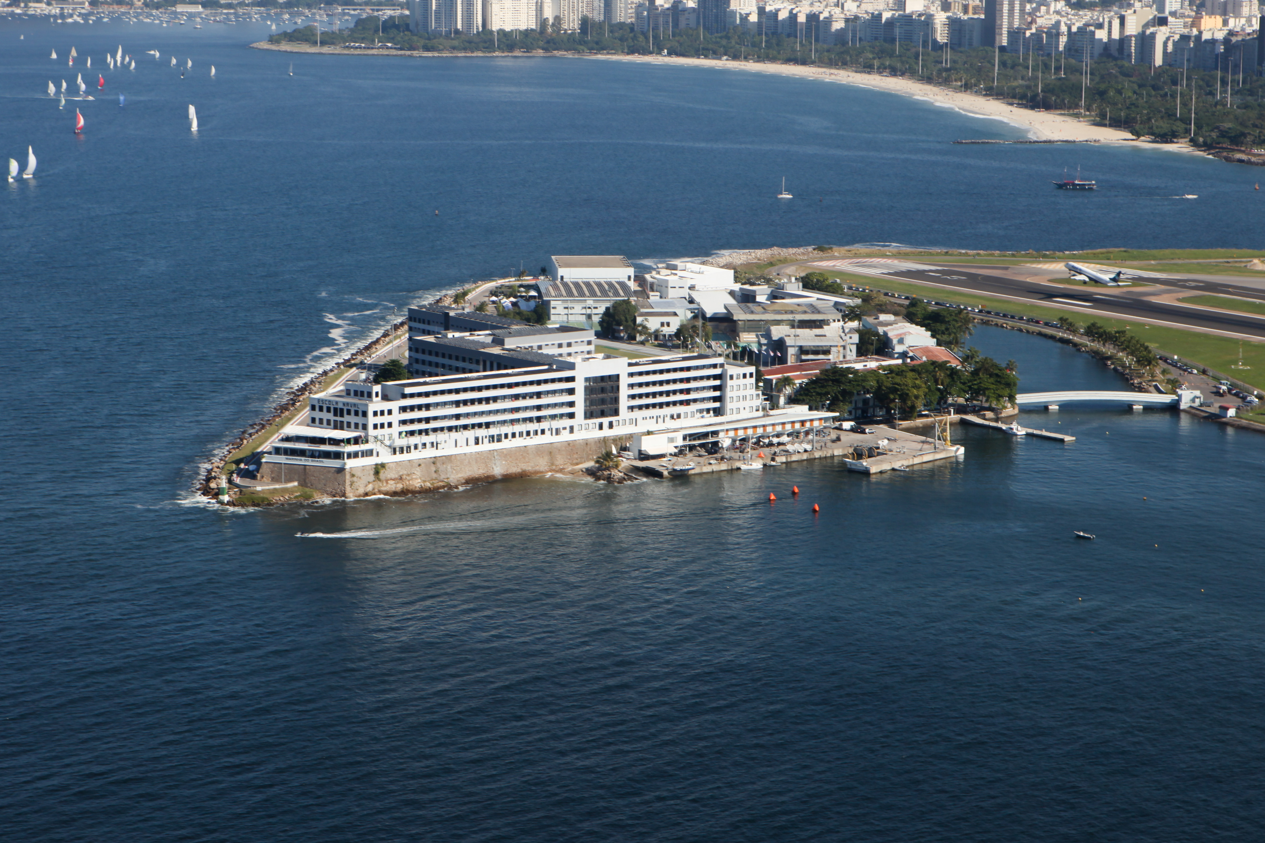 A origem do azul - Brasil Escola