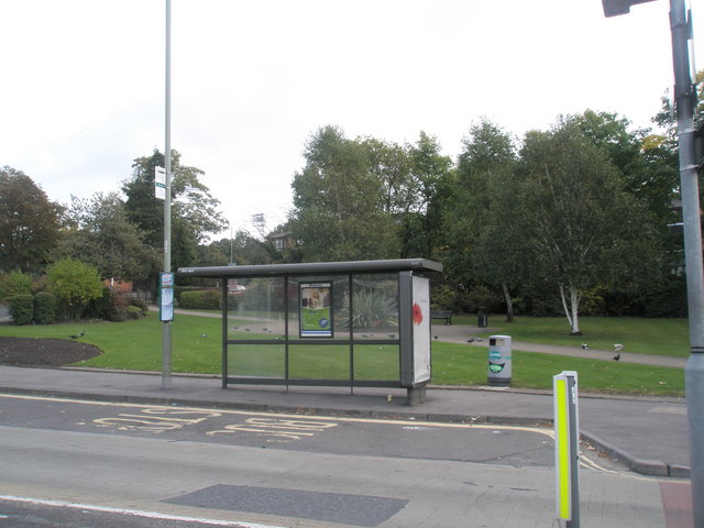 File:Bus shelter in the High Street - geograph.org.uk - 993536.jpg