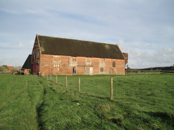 File:Godwick Barn - geograph.org.uk - 367889.jpg