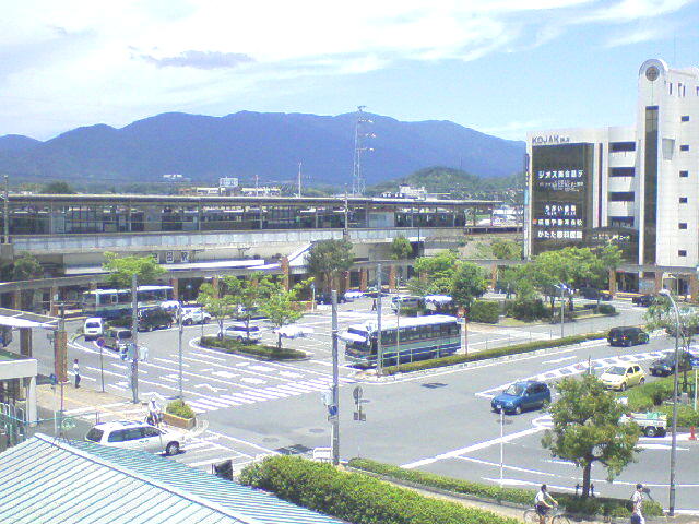 堅田駅 - Wikipedia