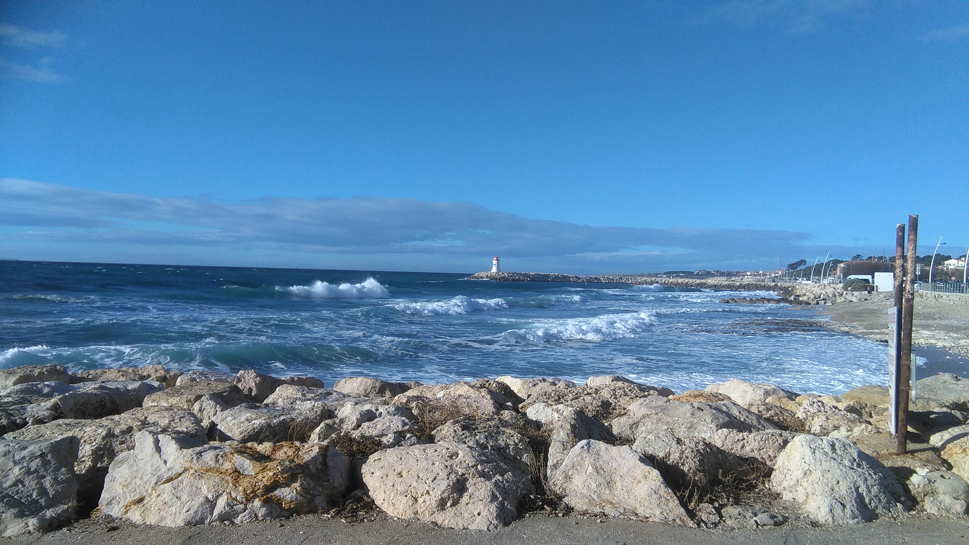 Les pins. Буш-дю-Рон Франция. Six-fours-les-plages, Provence-Alpes-Côte d'Azur, Франция. Sausset les Pins Франция фото. Cote d'Azur.