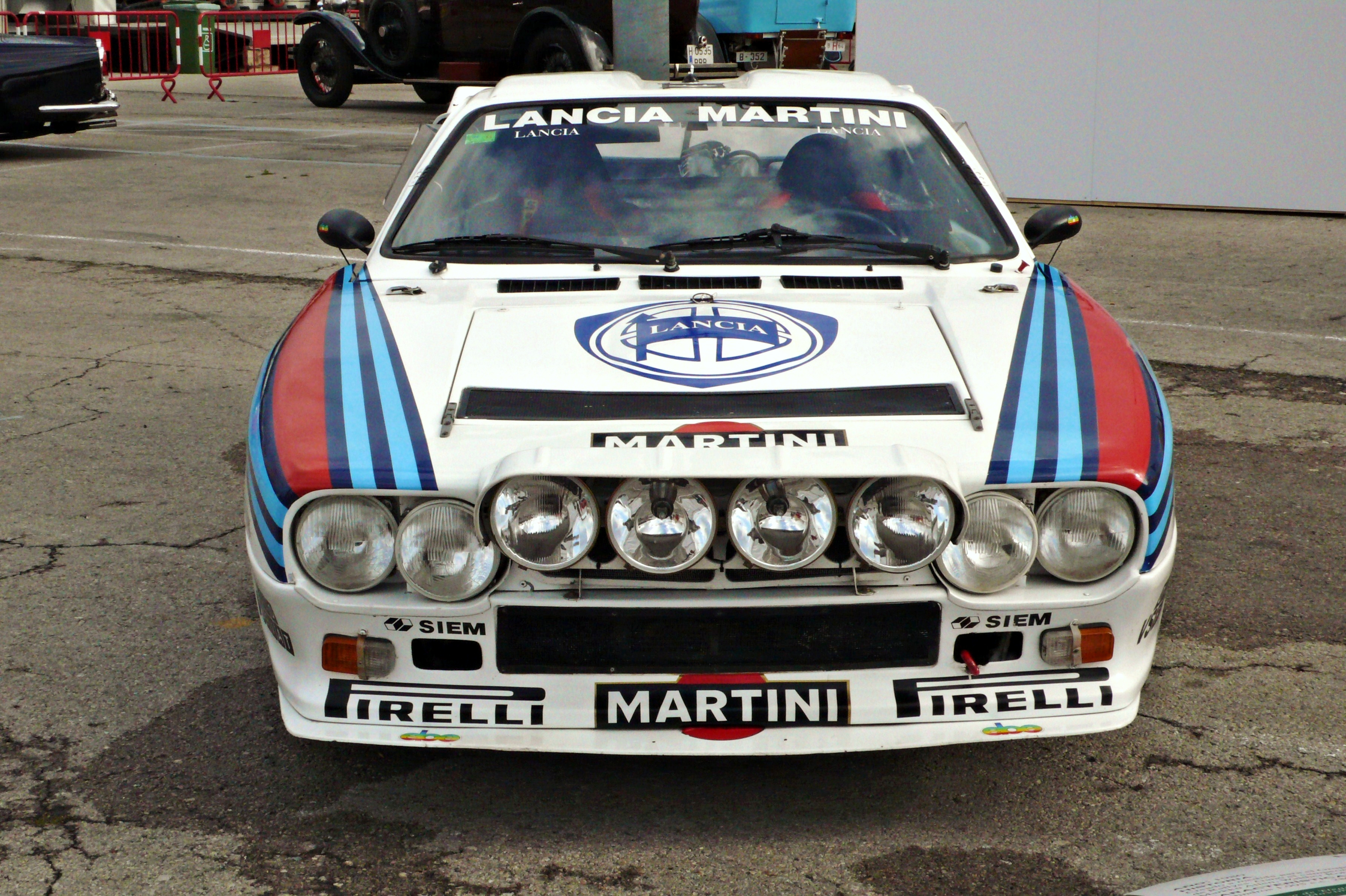 Audi vs lancia. Lancia Rally 037. Lancia 037. Lancia 037 Martini. Lancia Rally 037 без капота.