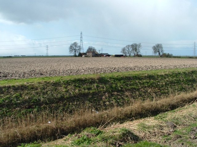 File:Poplartree Farm - geograph.org.uk - 369276.jpg