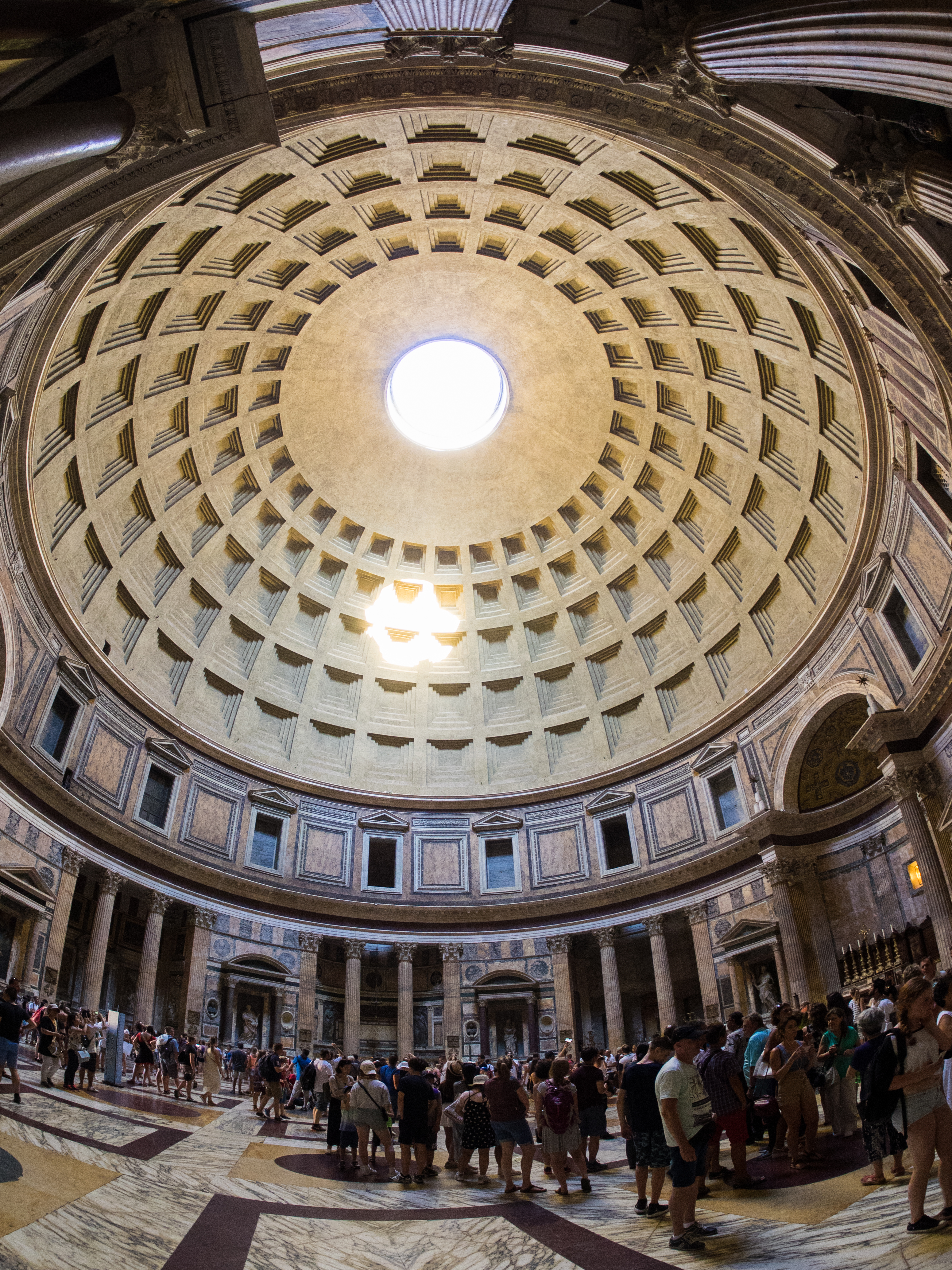 inside the roman pantheon