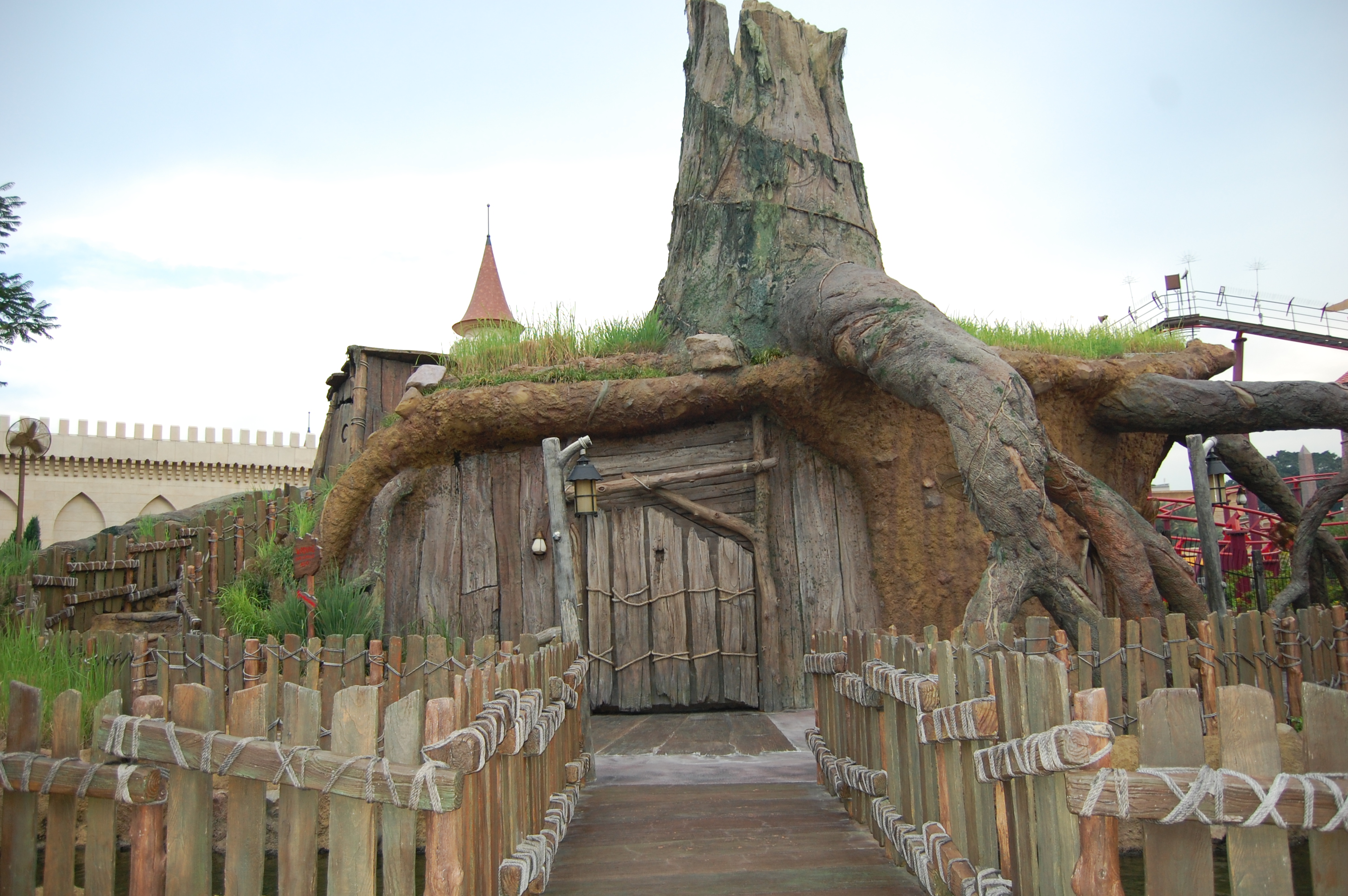 File:Shrek's Swamp (Universal Studios Singapore).jpg - Wikipedia