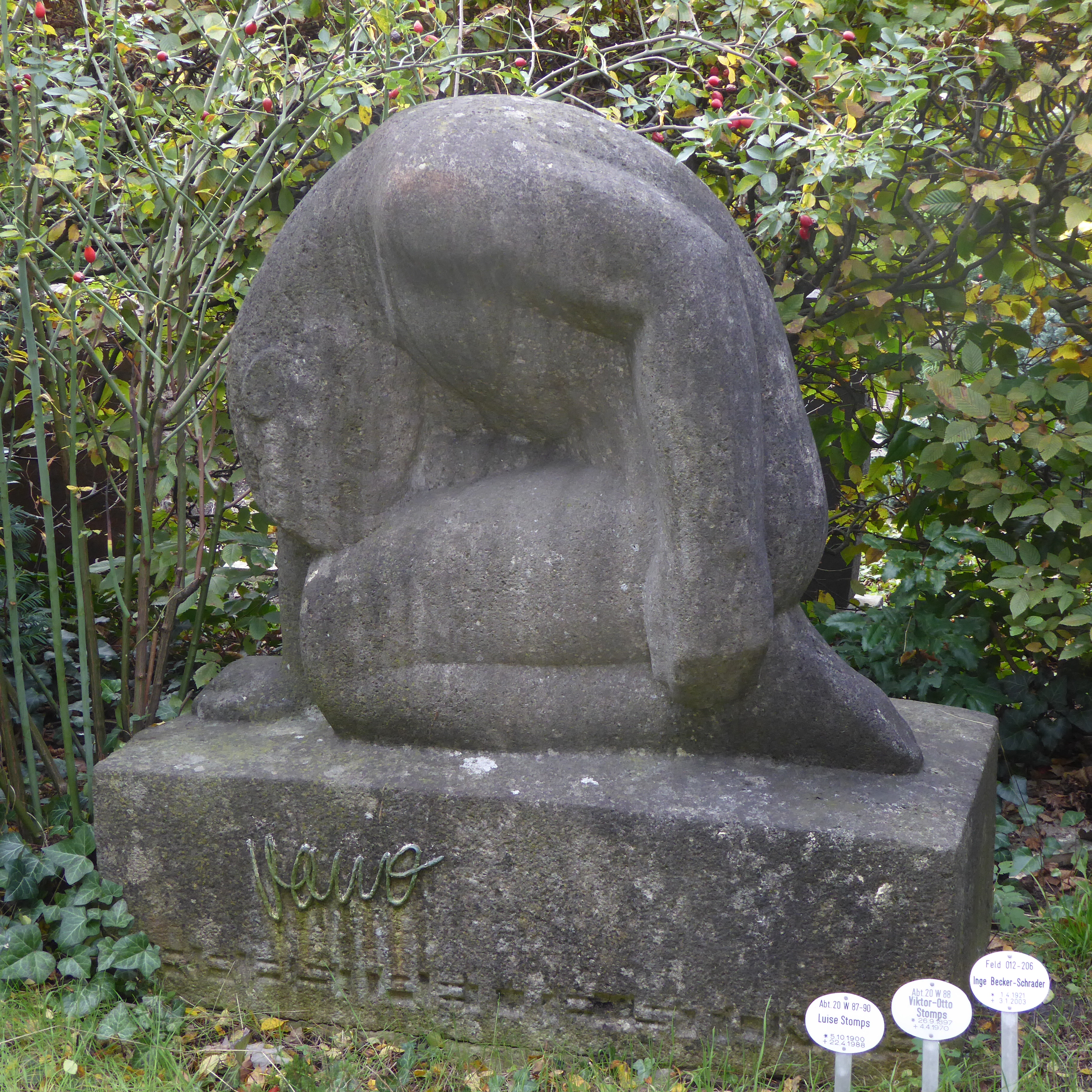 Grabstätte Stomps auf dem Berliner [[Friedhof Zehlendorf