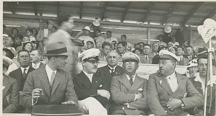 File:Spectators at the 2nd Maccabiah.jpg