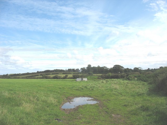 File:View across farmland towards the hamlet of Glan Gors - geograph.org.uk - 955674.jpg