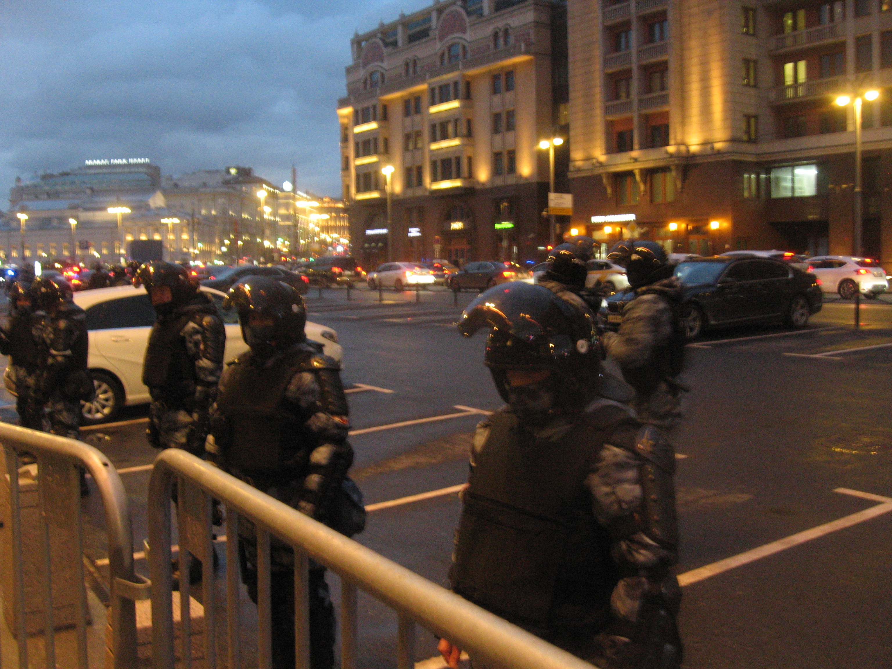 5 ноября в москве. Митинг в Москве 21 апреля 2021. Москва амитинг апрель 2021. Митинг 2017 Москва.