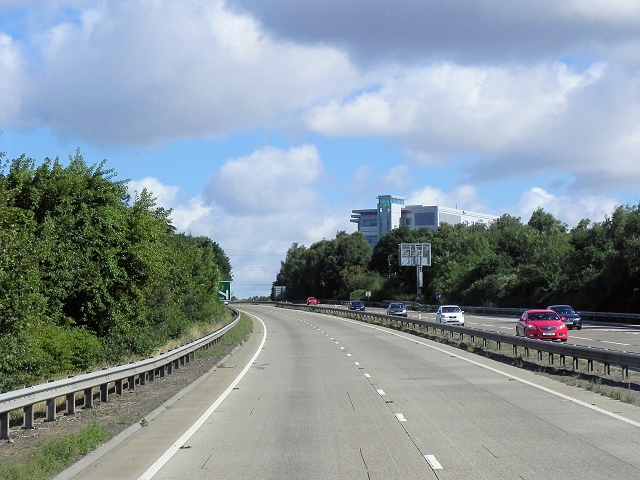 File:A14, Bramford - geograph.org.uk - 3852277.jpg