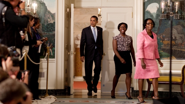 File:Barack Obama about to discuss student loans 4-24-09.jpg