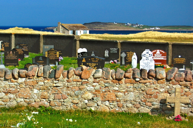 File:Bunbeg - Magheragallon Cemetery - geograph.org.uk - 1177861.jpg