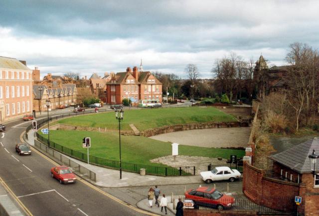 File:Chester - geograph.org.uk - 985.jpg