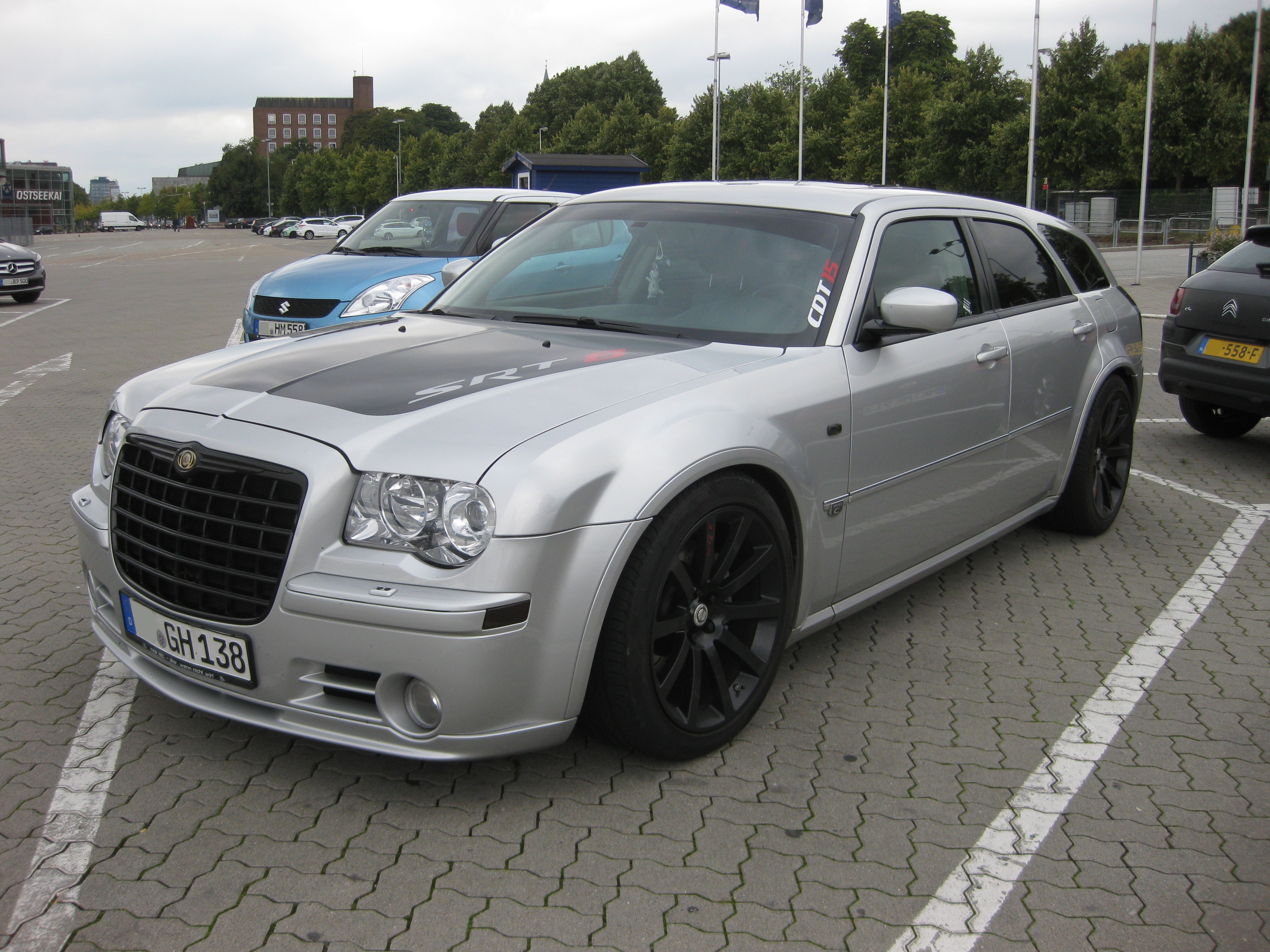 Р¤РёРѕР»РµС‚РѕРІС‹Р№ Chrysler 300c