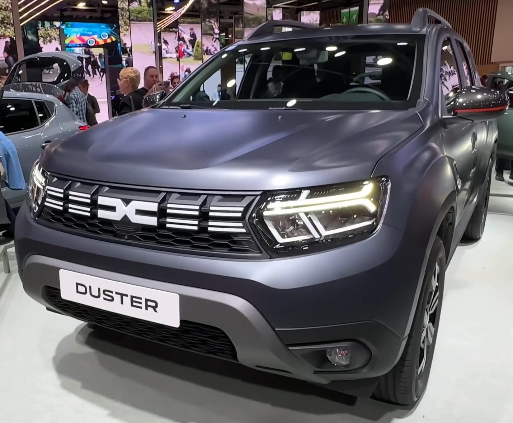 Dacia Jogger Blacked-Out Edition Channels Inner Dark Side